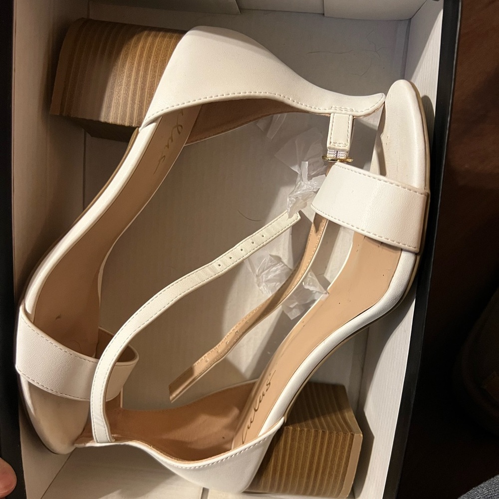 Lulus White Women's Heels